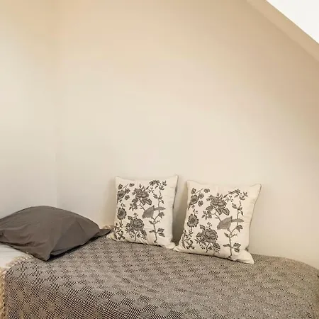 Holiday home Country House, Heated Pool, Nordic Bath And Great Views Couzon